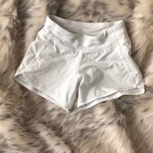 Lululemon girls (Ivivva) tracker v short